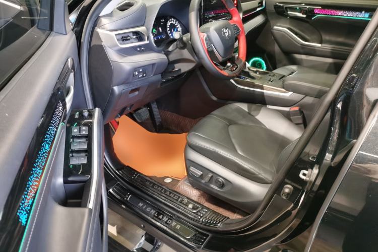 Used Toyota Highlander 2023 2.5L Smart Electric Hybrid Dual-Engine Four-Wheel Drive Prestige Version – 7 Seats Driver Seat