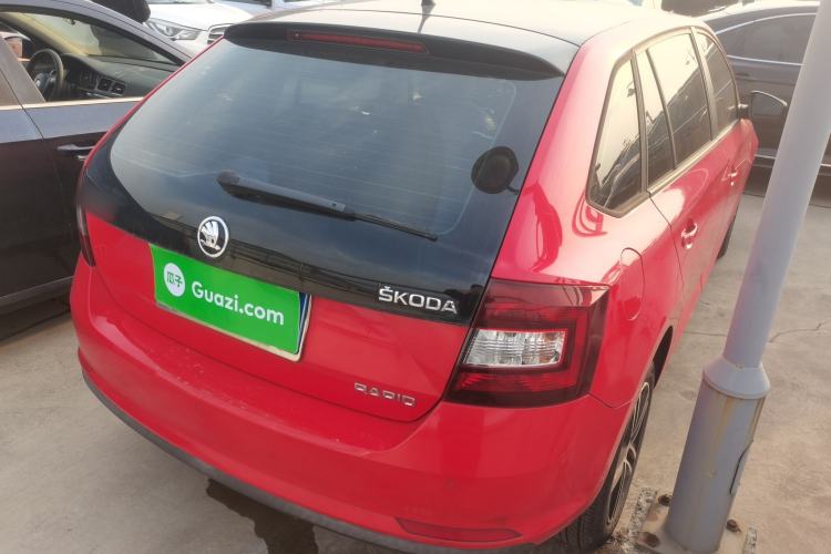 Used Skoda Rapid Spaceback 2014 1.6L Automatic Enjoyment Edition