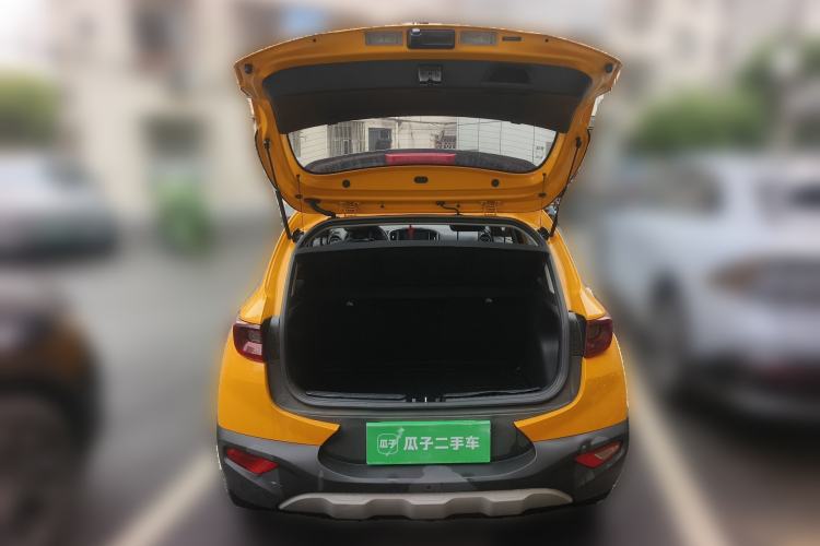 Used Kia kx1 Stonic 2019 1.4L Automatic Sport Edition China VI Trunk