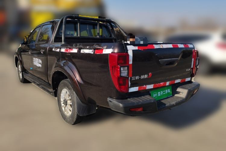 Used JMC Yuhu 3 2018 2.5T Diesel Two-Wheel Drive Advanced Version with Long Wheelbase
