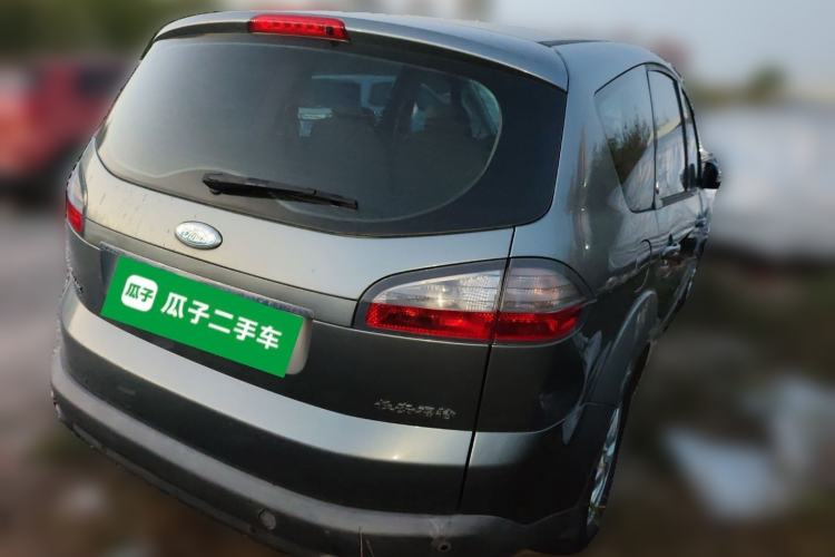 Used Ford S-MAX 2008 2.3L 7-Seater Flagship Navigation Version
