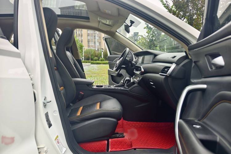 Used Bestune T77 2019 230 TID Automatic Luxury Version China VI Emission Standard
