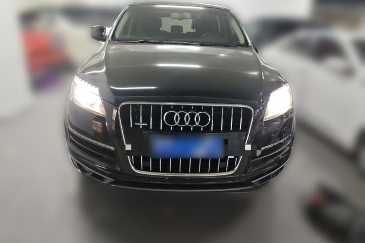 Used Audi Q7  Front