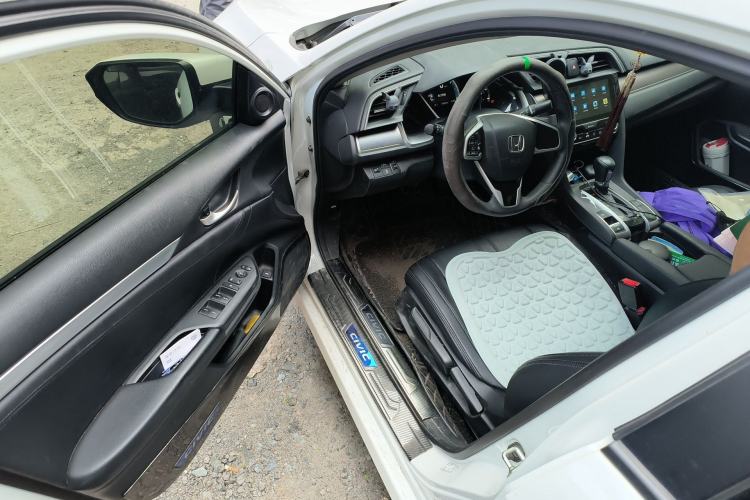 Used Honda Civic 2016 220TURBO CVT Luxury Edition