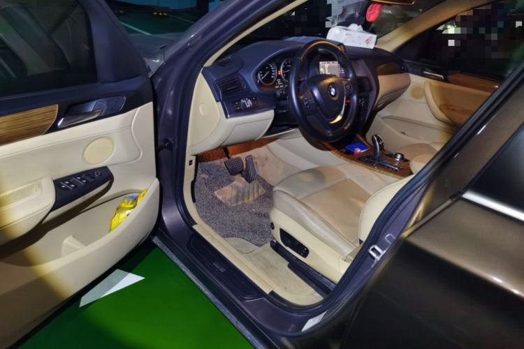 Used BMW X3 2011 xDrive35i Luxury Model