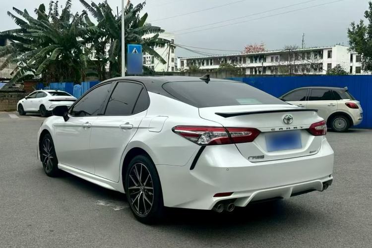 Used Toyota Camry 2021 2.0S FENGSHANG Edition
