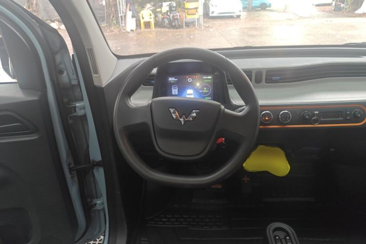 Used Wuling Hongguang MINIEV 2020 Zizai Version Lithium-NMC Steering Wheel