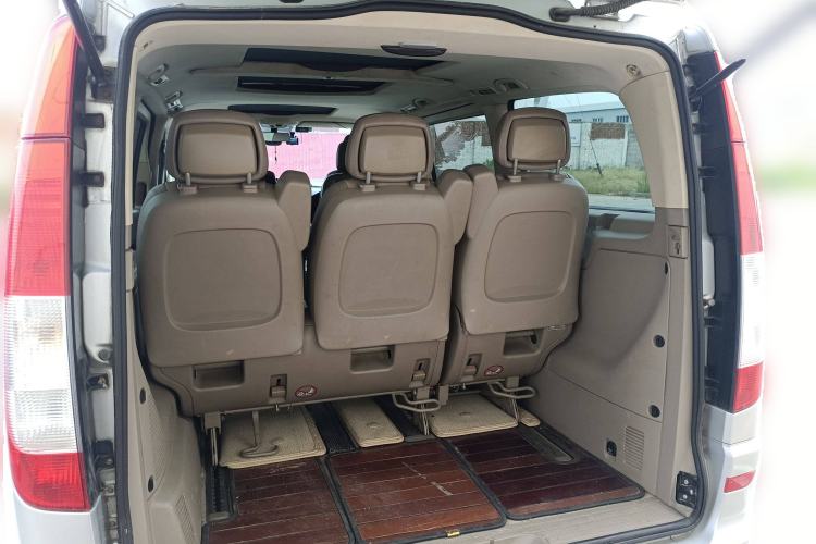 Used Mercedes-Benz Viano 2010 2.5L Prestige Edition