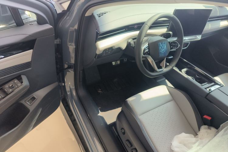 Used Volkswagen ID.7 VIZZION 2024 AIR model