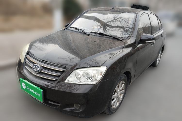 Used FAW Xiali N5 2014 1.3L Manual Luxury Version