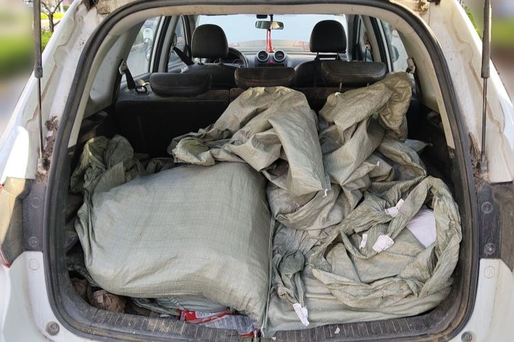 Used Haval H6 2015 Upgraded Model 1.5T Manual Two-Wheel Drive Elite Version Trunk