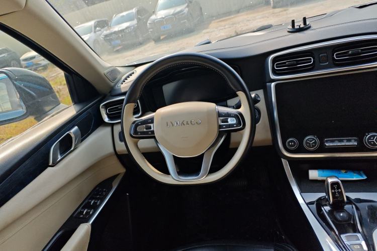 Used Lynk & Co 01 2017 2.0T Two-Wheel Drive Pro Edition
