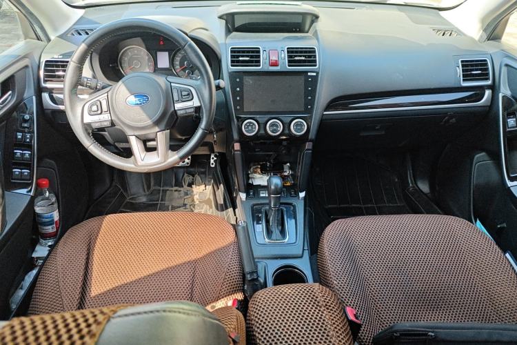 Used Subaru Forester 2016 2.0i Fashion Navigation Edition Center Console