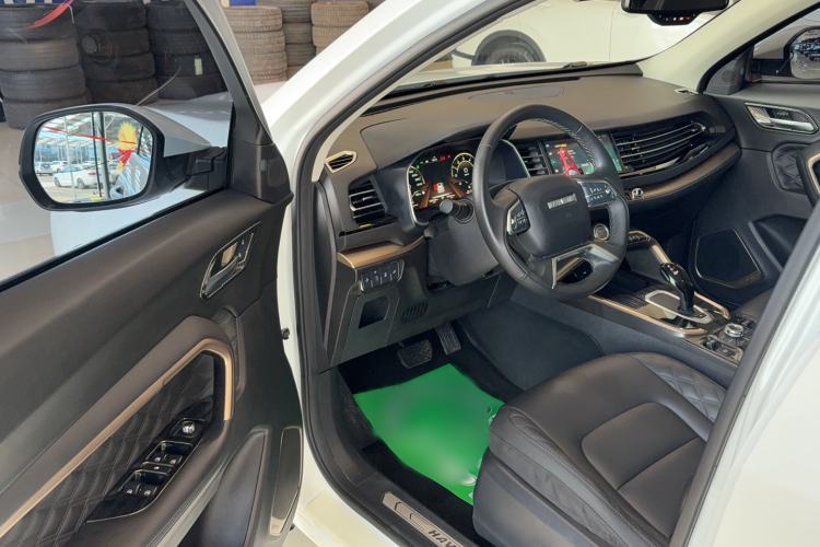 Used Haval H6 2020 1.5 GDIT Automatic Platinum Luxury Edition Driver Seat