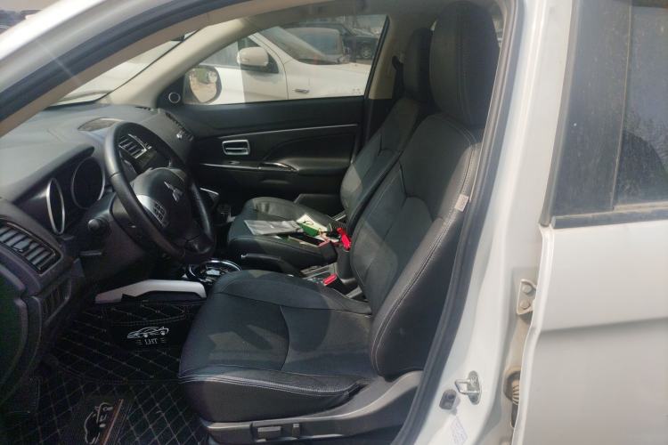 Used Mitsubishi ASX 2018 2.0L CVT Two-Wheel Drive Deluxe Edition Left Front Seat