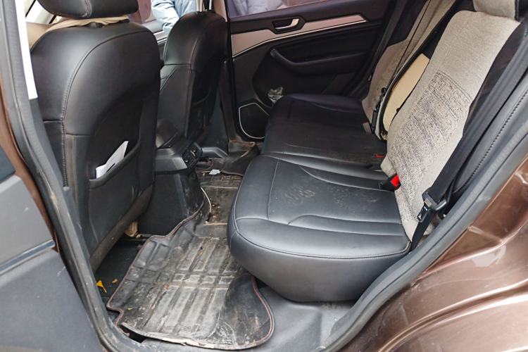 Used Haval H6 2018 Red-Label Sport Version 1.5T Manual Two-Wheel Drive Elite Model
