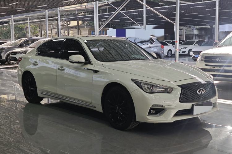Used Infiniti Q50L 2018 2.0T Enjoyment Version China VI Standard

