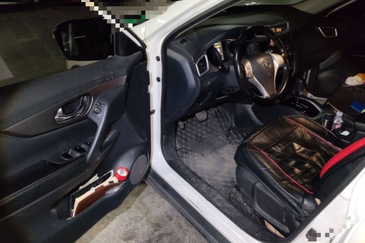 Used Nissan X-Trail 2014 2.0L CVT Comfort Edition 2WD Driver Seat