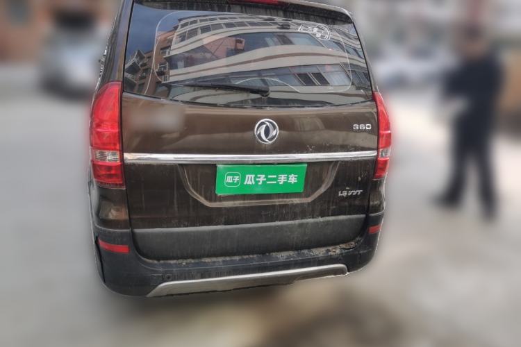 Used Dongfeng Fengon 360 2015 1.5L Manual Comfort 7-Seater China IV Standard
