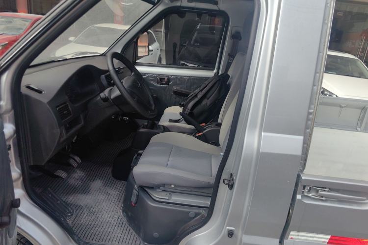 Used Wuling Rongguang Small Truck 2023 1.5L Single-Row LAR