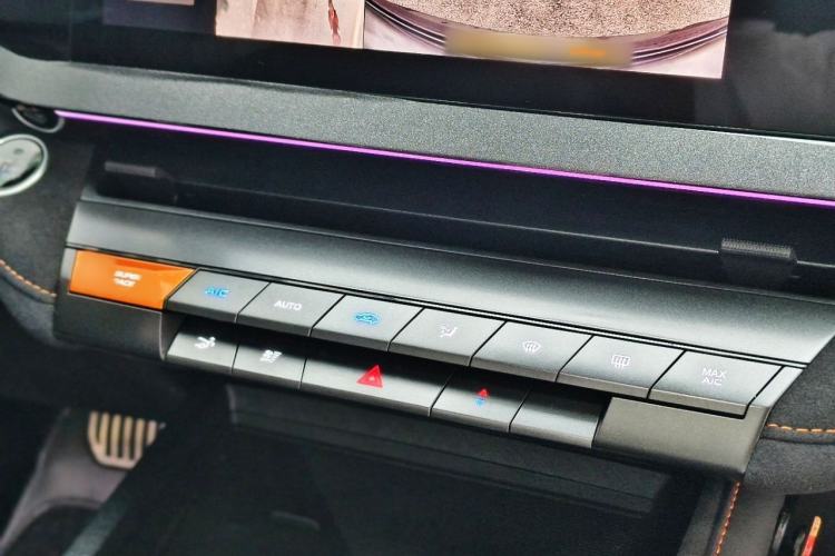 Used CHANGAN UNI-V 2022 1.5T Sport Edition
