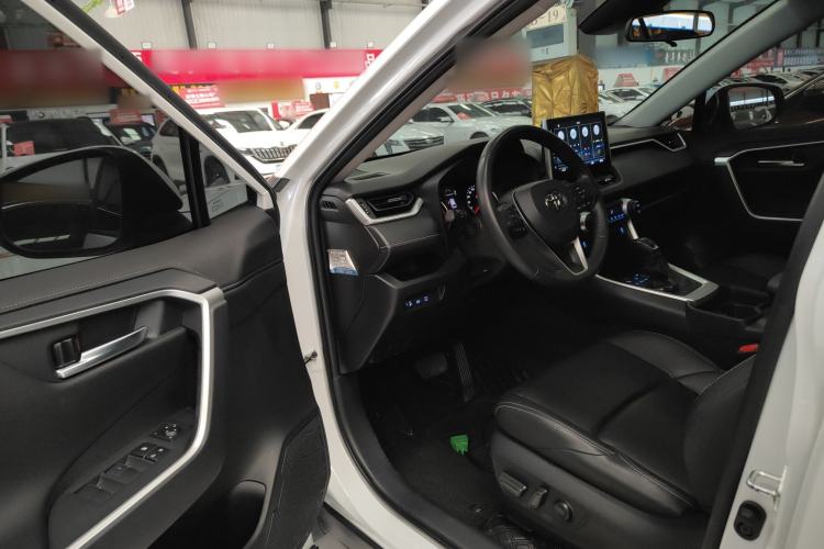 Used Toyota Wildlander 2021 2.0L CVT Two-Wheel Drive Luxury Edition
