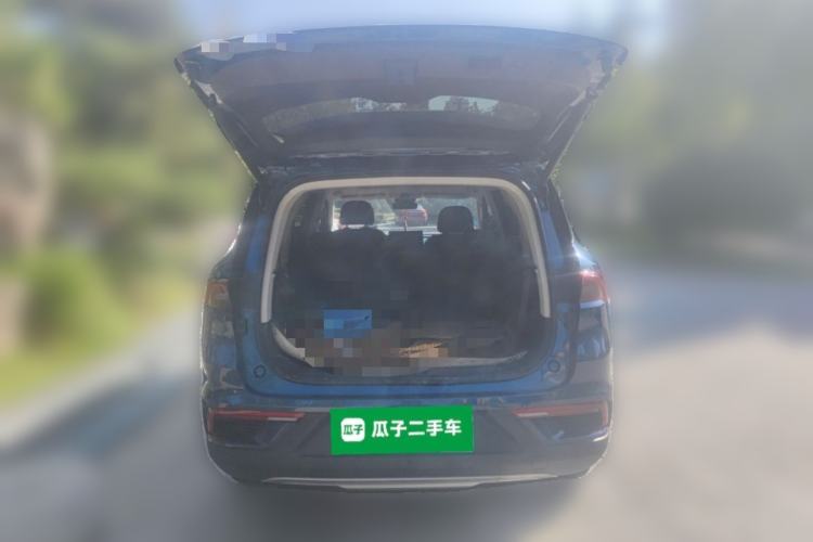 Used Livan Livan 9 2023 470 km Leading Edition