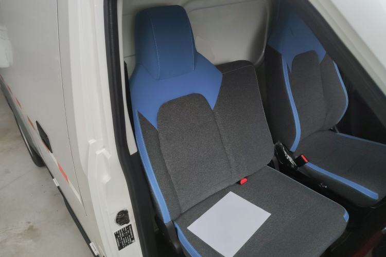 Used Foton Intelligent Blue Elf E7 2024 Facelifted All-Electric Van Flat Roof 2 Seats Evey Lithium Energy 41.86 kWh