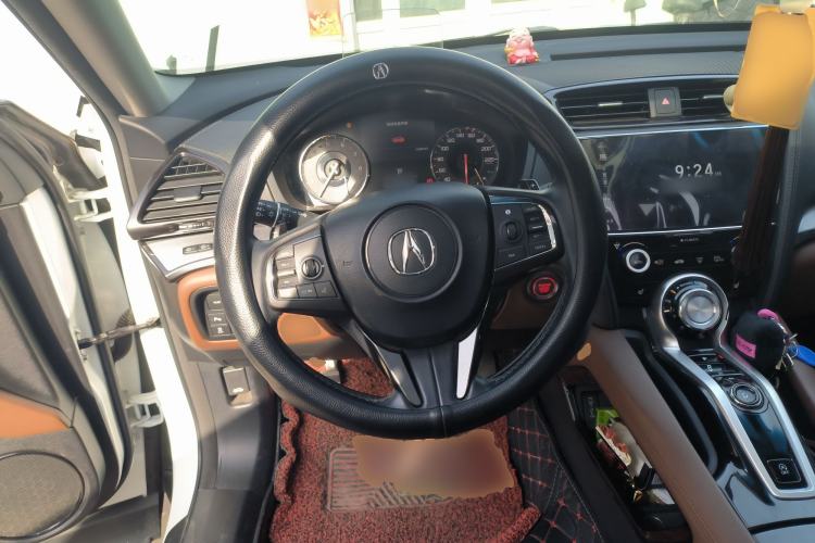 Used Acura CDX 2016 1.5T Two-Wheel Drive Deluxe Edition