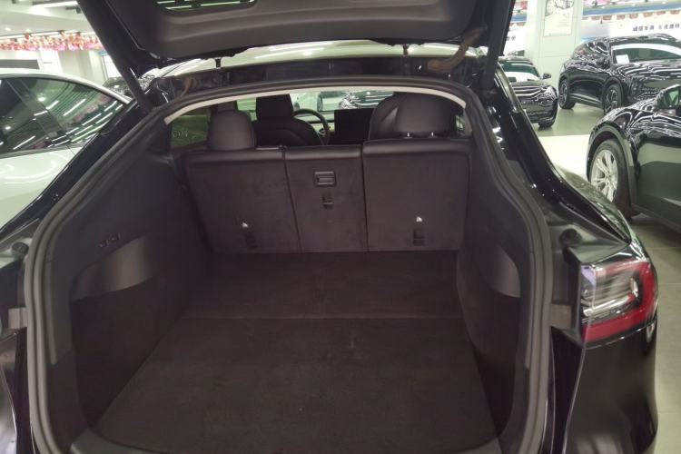 Used Tesla Model Y 2021 Long-Range All-Wheel-Drive Version
