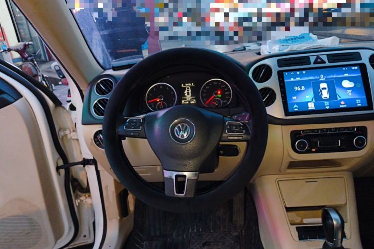 Used Volkswagen Tiguan 2012 1.8TSI Automatic Two-Wheel Drive Elite Edition Steering Wheel