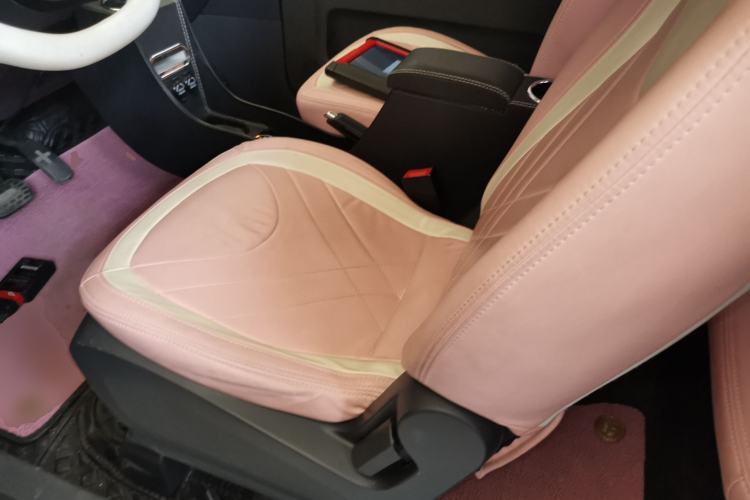 Used Wuling Hongguang MINIEV 2022 Macaron Premium Model – Lithium Iron Phosphate Left Front Seat