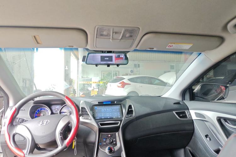 Used Hyundai Elantra (5th Generation / Langdong) 2012 1.6L Automatic Fashion Edition
