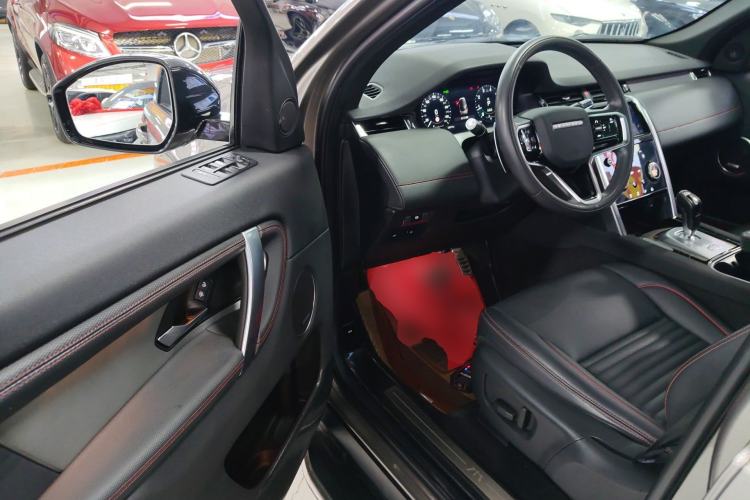 Used Land Rover Discovery Sport 2022 249 PS Metropolitan Edition 5 Seats Driver Seat