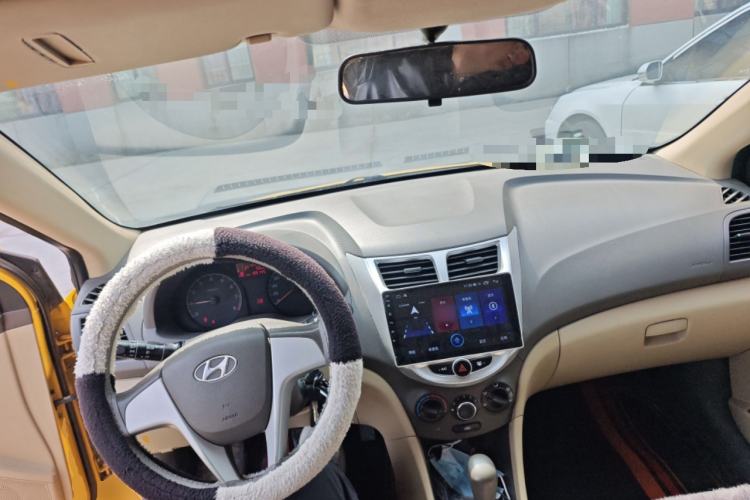 Used Hyundai Verna (older generation) 2010 Sedan 1.4L Automatic Comfort Model GS
