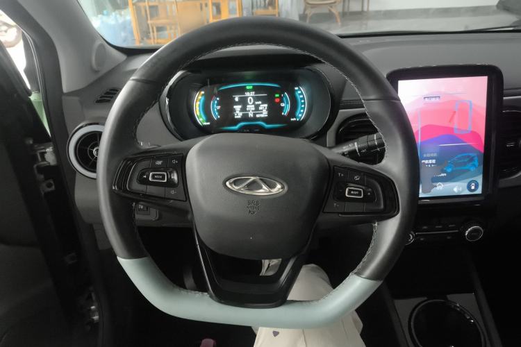 Used Chery QQ Little Ant 2022 Sweet Pink Edition Half-Sugar Version Lithium Iron Phosphate 29.2 kWh 30 kW 301 km