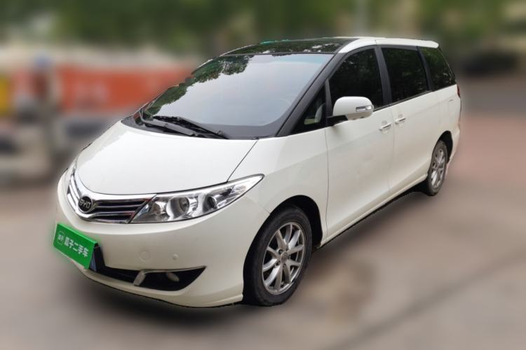 Used BYD M6 2013 2.4L Automatic Luxury Model