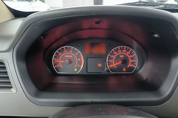 Used Wuling Rongguang S 2023 1.5L Base Version 5/7 Seats Steering Wheel