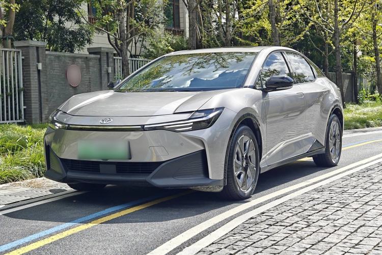 Used Toyota bZ3 2024 517 km Elite PRO