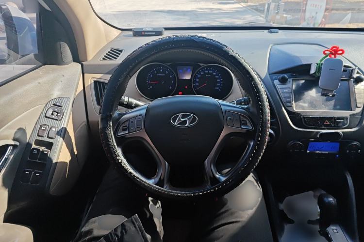 Used Hyundai ix35 2010 2.0L Automatic 4x4 Premium GLS Trim
