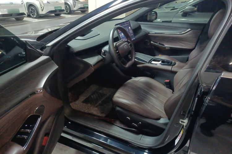 Used CHANGAN NEVO A07 2025 Pure Electric "True Fragrance" Edition 625 Flagship Model Driver Seat