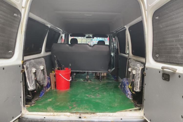 Used Ford Classic Transit 2015 2.8T Diesel Multi-Function Vehicle Short Wheelbase 6-Seater Mid-Roof Edition JX493ZLQ4