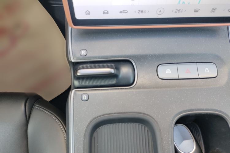 Used Nio ET5T 2023 75 kWh Touring Gear Lever