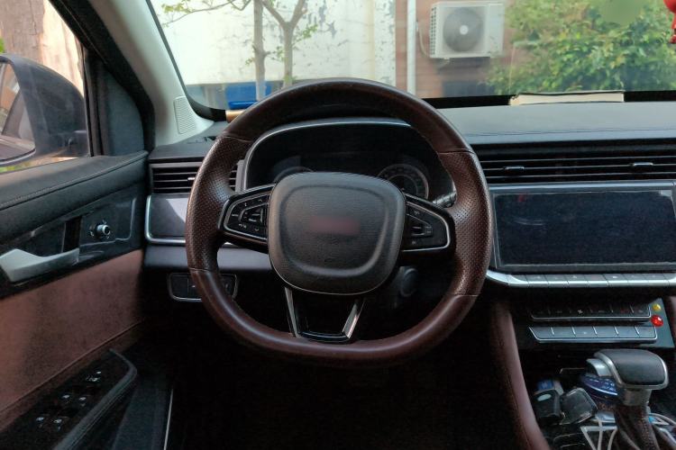 Used Sinotruk VGV U70 2020 1.5T Automatic Smart Luxury Flagship 7-Seater Steering Wheel