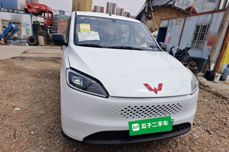 Used Wuling Hongguang New Energy 2025 Extended-Range Hybrid 50 km Utility Version