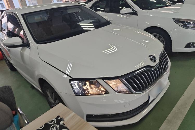 Used Skoda Octavia 2021 1.5L Automatic Comfort Edition
