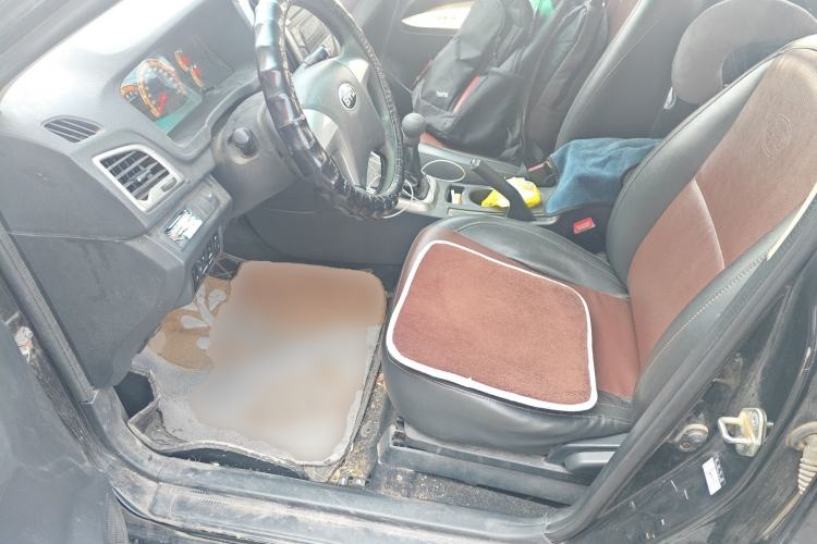 Used BYD F3 2015 Energy-Efficient Model 1.5L Manual Comfort Edition
