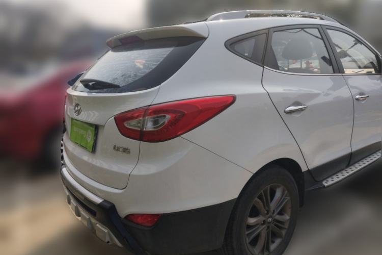 Used Hyundai ix35 2015 2.0L Automatic 2WD Smart Type China IV