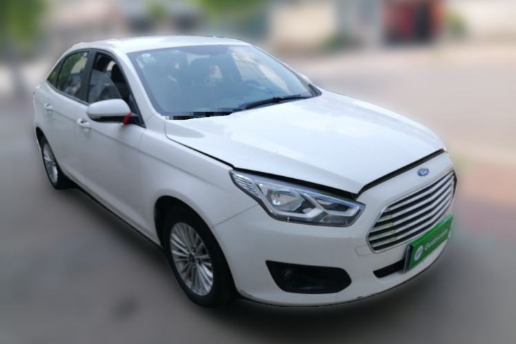 Used Ford Escort 2015 1.5L Manual Comfort Model Front Right 45 Deg