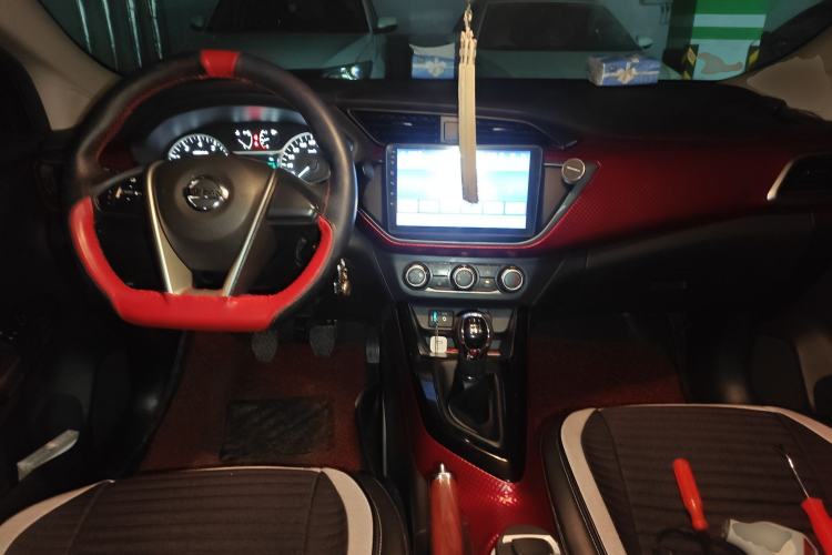 Used Nissan Lannia 2016 1.6L Manual Cool Edition
